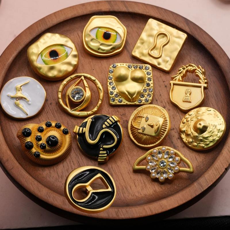 Embellish Craft - Botão de Metal Vintage em Formato